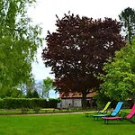 فندق مبيت وإفطار La Cle De Saule 3*